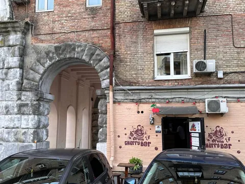 Продажа  коммерческое помещение Киевская обл., Киев, Крещатик ул., 21 - 5/8