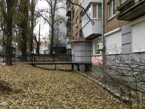 Продажа  коммерческое помещение Киевская обл., Киев, Джона Маккейна ул., 42 - 2/30
