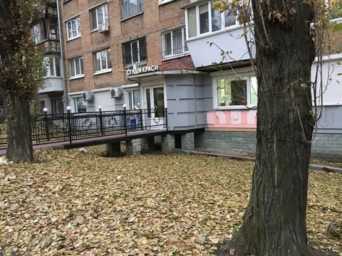 Продажа  коммерческое помещение Киевская обл., Киев, Джона Маккейна ул., 42 - 4/30