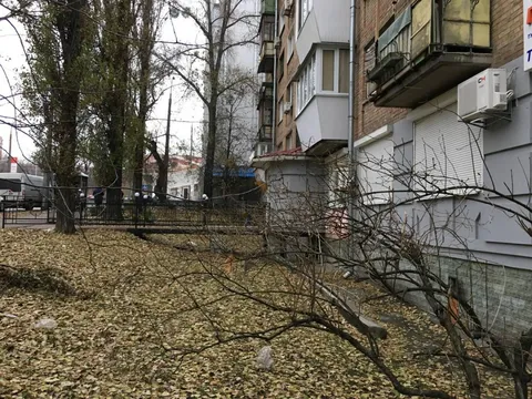 Продажа  коммерческое помещение Киевская обл., Киев, Джона Маккейна ул., 42 - 6/30