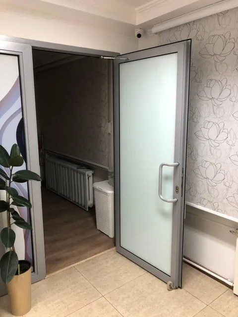 Продажа  коммерческое помещение Киевская обл., Киев, Джона Маккейна ул., 42 - 14/30