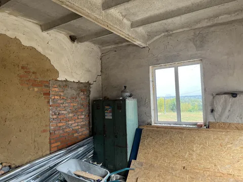 Продажа  коммерческое помещение Киевская обл., Росава, Підгірний ул., 20 - 56/60