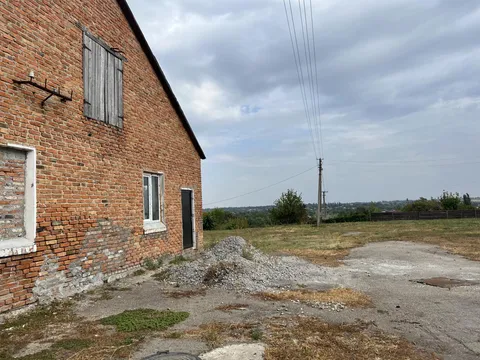 Продажа  коммерческое помещение Киевская обл., Росава, Підгірний ул., 20 - 59/60