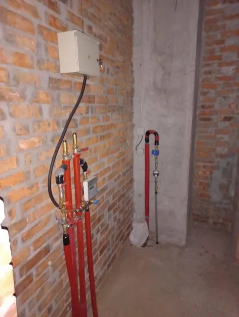 Продажа  коммерческое помещение Киевская обл., Киев, Вышгородская ул., 45 - 8/17