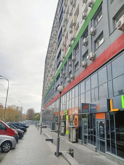 Продажа  коммерческое помещение Киевская обл., Киев, Машиностроительная ул.,  - 4/4