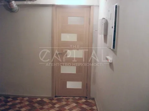 Продажа  офисное помещение Киевская обл., Киев, Почайнинская ул., 42\48 - 19/24