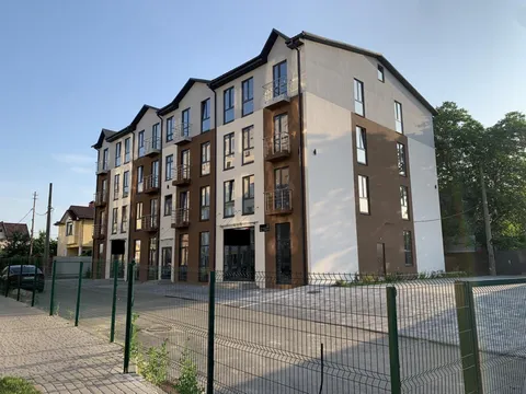 Продажа  коммерческое помещение Киевская обл., Киев, 32-я Садовая ул., 1 - 9/18