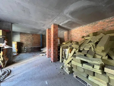 Продажа  коммерческое помещение Киевская обл., Киев, Малевнычая ул., 3 - 7/9