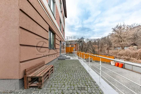 Продажа  коммерческое помещение Киевская обл., Киев, Луганская ул., 1 - 24/28