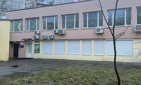 Продажа  коммерческое помещение Киевская обл., Киев, Василия Порика ул.,  - 1/22
