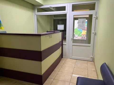 Продажа  коммерческое помещение Киевская обл., Киев, Василия Порика ул.,  - 2/22