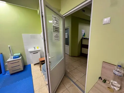Продажа  коммерческое помещение Киевская обл., Киев, Василия Порика ул.,  - 9/22