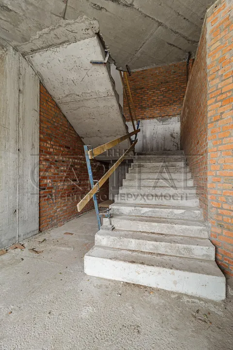 Продажа  коммерческое помещение Киевская обл., Киев, Живописная ул., 3 - 5/13