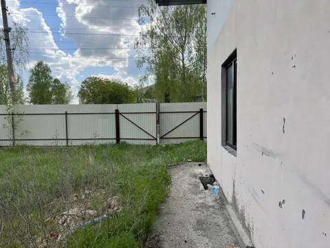 Продажа  коммерческое помещение Киевская обл., Рожни, Свободи ул., 72 - 2/15