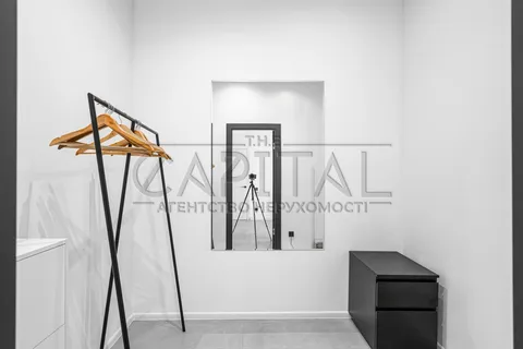 Продажа  офисное помещение Киевская обл., Киев, Кловский спуск ул., 7 - 17/21