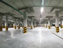 Продажа  коммерческое помещение Киевская обл., Киев, Джона Маккейна ул., 3а