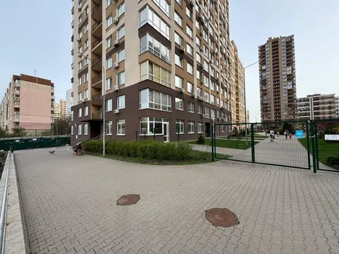 Продажа  коммерческое помещение Киевская обл., Киев, Правды ул., 41д - 10/11
