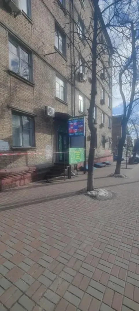 Продажа  коммерческое помещение Киевская обл., Киев, Михаила Бойчука ул., 17 - 3/5