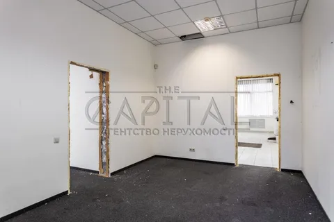 Продажа  офисное помещение Киевская обл., Киев, Бажана Николая ул., 12 - 7/15