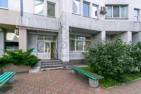 Продажа  офисное помещение Киевская обл., Киев, Бажана Николая ул., 12 - 14/15