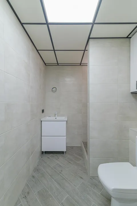 Продажа  офисное помещение Киевская обл., Киев, Николая Бурачека ул., 4 - 8/18
