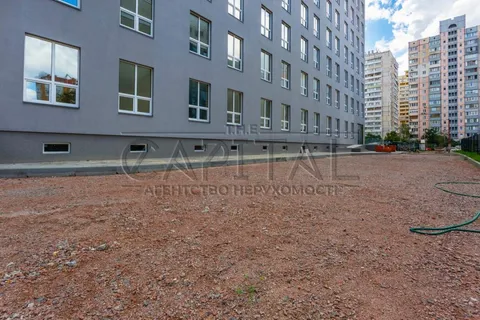 Продажа  офисное помещение Киевская обл., Киев, Вишняковская ул., 2а - 4/5