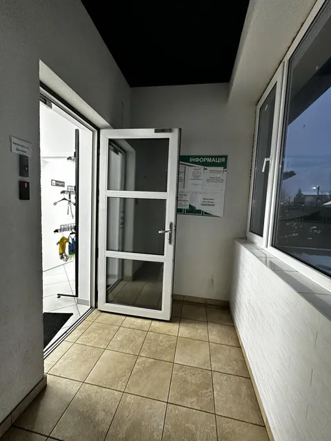 Продажа  коммерческое помещение Киевская обл., Петропавловская Борщаговка,  - 33/34