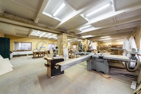 Продажа  коммерческое помещение Киевская обл., Украинка, Південна ул., 13В - 34/40