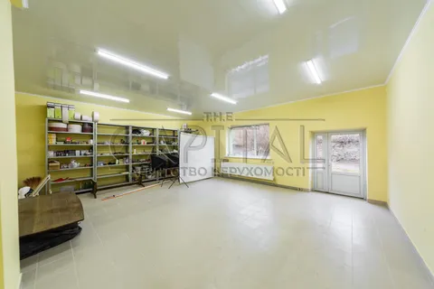 Продажа  коммерческое помещение Киевская обл., Украинка, Південна ул., 13В - 39/40