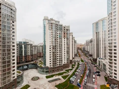 Продажа  коммерческое помещение Киевская обл., Киев, Андрея Верхогляда ул., 11 - 15/32