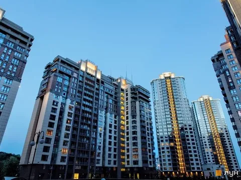 Продажа  коммерческое помещение Киевская обл., Киев, Андрея Верхогляда ул., 11 - 25/32