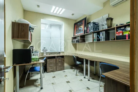 Продажа  офисное помещение Киевская обл., Киев, Джона Маккейна ул., 36 - 5/18