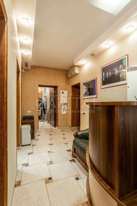 Продажа  офисное помещение Киевская обл., Киев, Джона Маккейна ул., 36 - 11/18