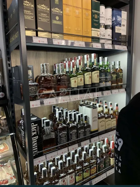 Продажа  коммерческое помещение Киевская обл., Киев, Метрологическая ул., 15 - 4/8