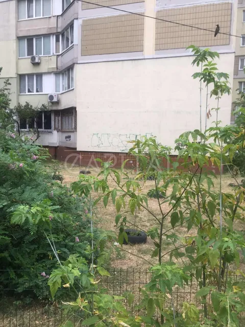 Продажа  коммерческое помещение Киевская обл., Киев, Братства тарасовцев ул., 10а - 19/26