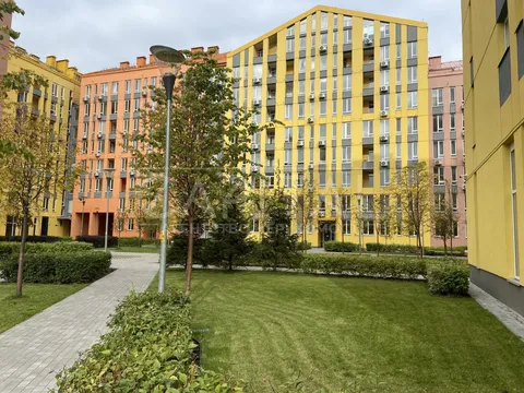 Продажа  коммерческое помещение Киевская обл., Киев, Мартовская ул., 16 - 1/12