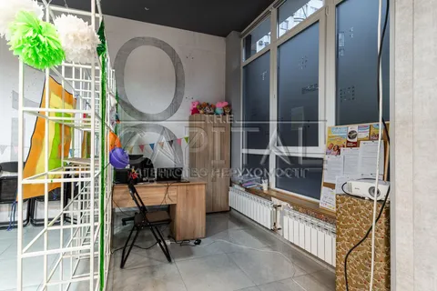 Продажа  коммерческое помещение Киевская обл., Киев, Демеевская ул., 13 - 12/12