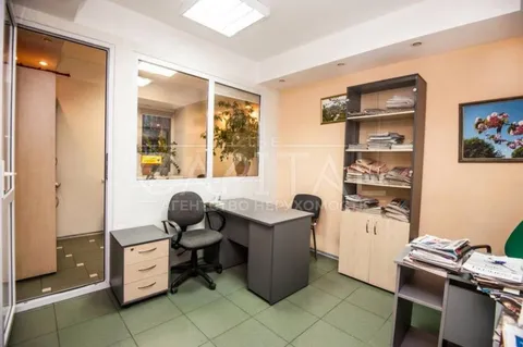 Продажа  офисное помещение Киевская обл., Киев, Введенская ул., 29/58 - 4/12