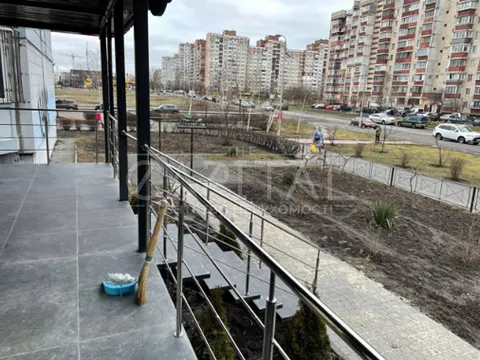 Продажа  коммерческое помещение Киевская обл., Киев, Данькевича Константина ул., 8 - 2/5