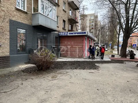 Продажа  офисное помещение Киевская обл., Киев, Богдановская ул., 1 - 5/6