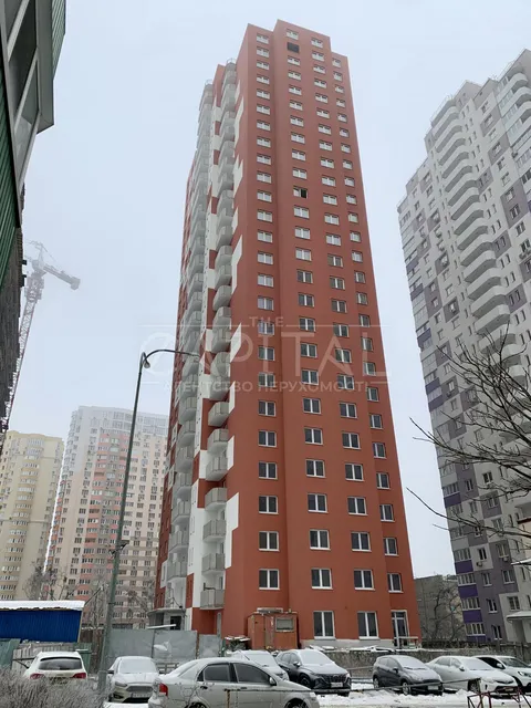Продажа  коммерческое помещение Киевская обл., Киев, Максимовича Михаила ул., 3 - 3/8