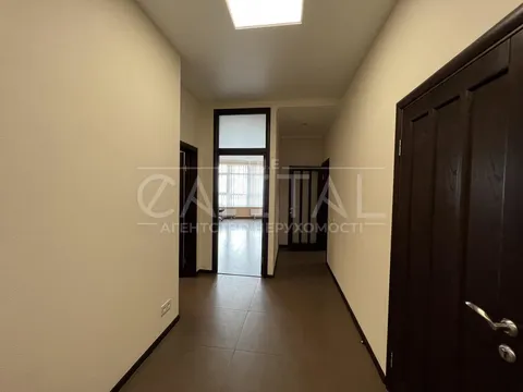 Продажа  офисное помещение Киевская обл., Киев, Кловский спуск ул., 7 - 17/19