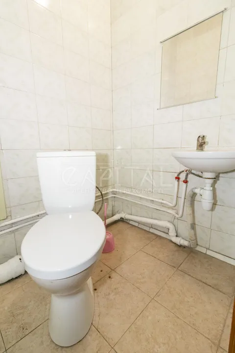 Продажа  коммерческое помещение Киевская обл., Киев, Гмыри Бориса ул., 9В - 16/17