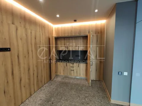 Продажа  офисное помещение Киевская обл., Киев, Кловский спуск ул., 7 - 9/35