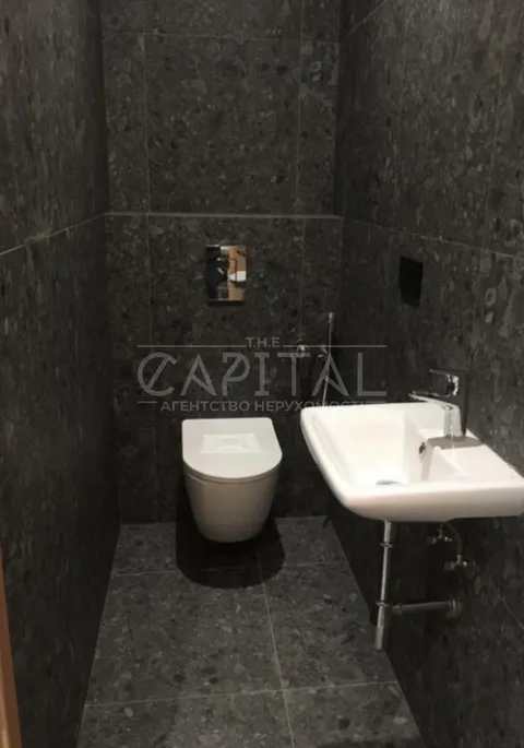 Продажа  офисное помещение Киевская обл., Киев, Кловский спуск ул., 7 - 16/35