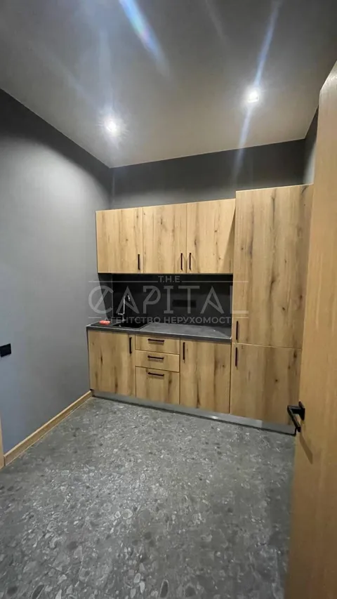 Продажа  офисное помещение Киевская обл., Киев, Кловский спуск ул., 7 - 20/35