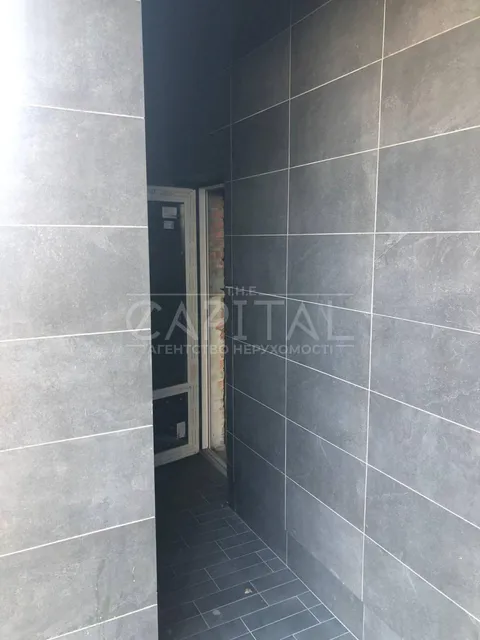 Продажа  офисное помещение Киевская обл., Киев, Днепровская наб. ул., 18а - 6/27