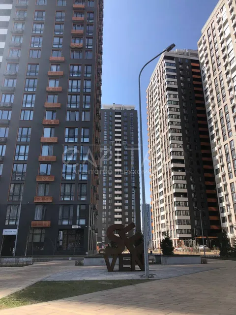 Продажа  офисное помещение Киевская обл., Киев, Днепровская наб. ул., 18а - 10/27