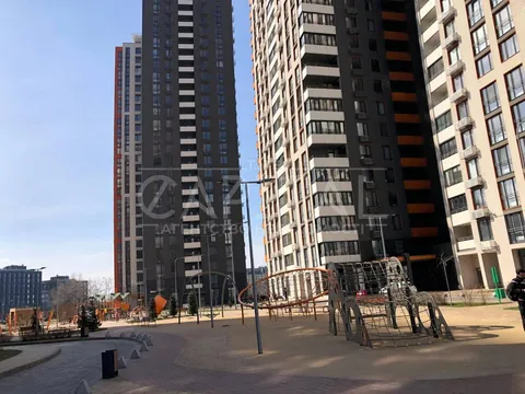 Продажа  офисное помещение Киевская обл., Киев, Днепровская наб. ул., 18а - 15/27