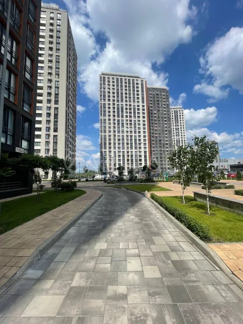 Продажа  офисное помещение Киевская обл., Киев, Днепровская наб. ул., 18а - 26/27